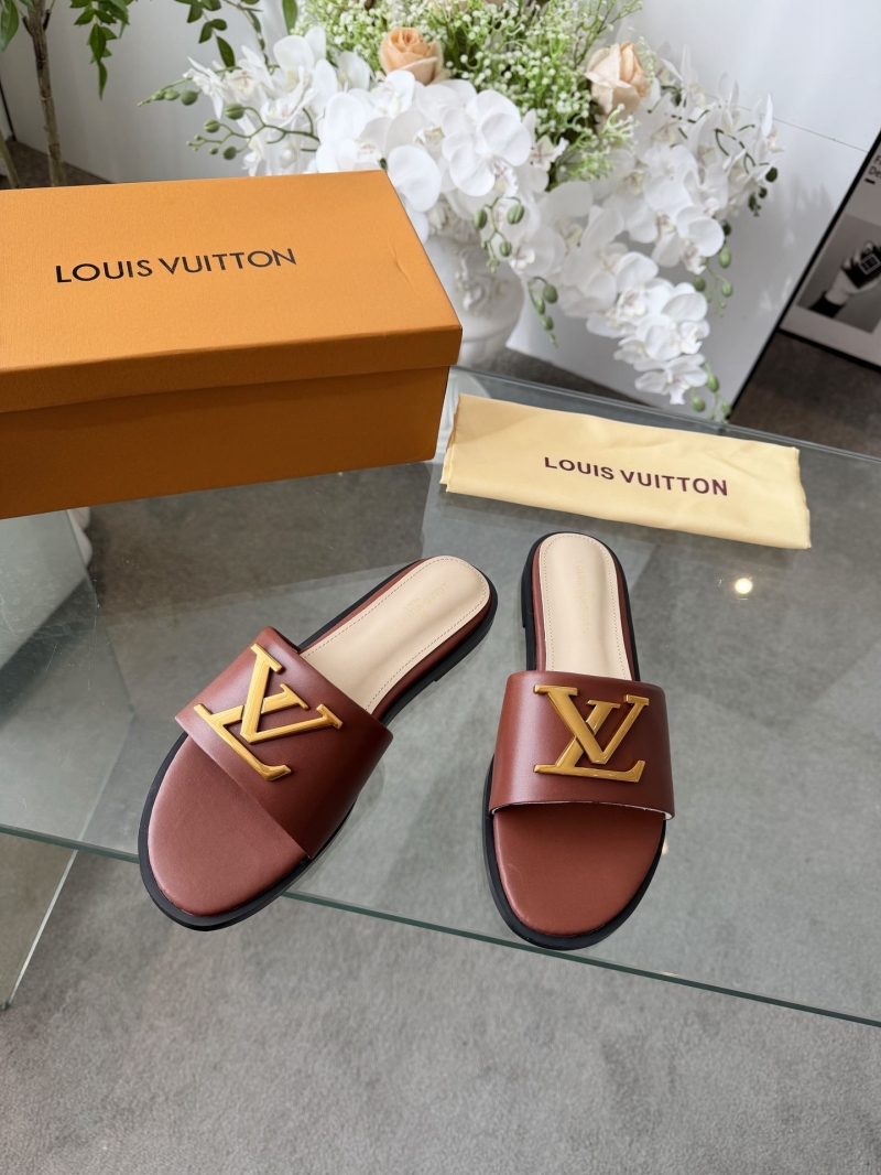 l0vis Vvtt0n slippers